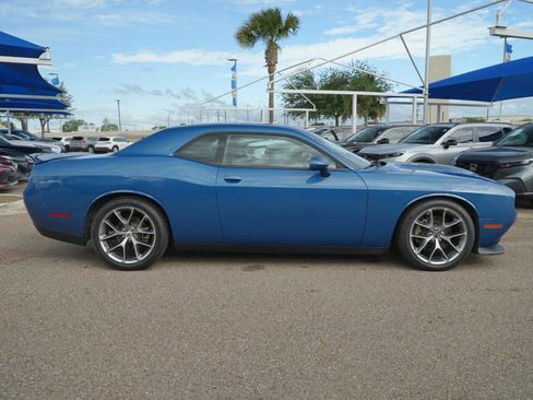 Used 2022 Dodge Challenger GT RWD image 4