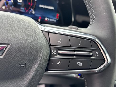 New 2026 Chevrolet Equinox LT w/ Convenience Package II FWD image 13