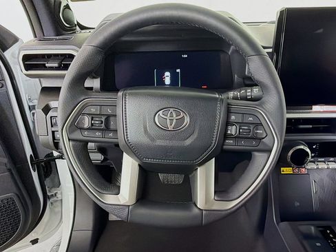 New 2026 Toyota 4Runner Limited AWD/4WD image 12