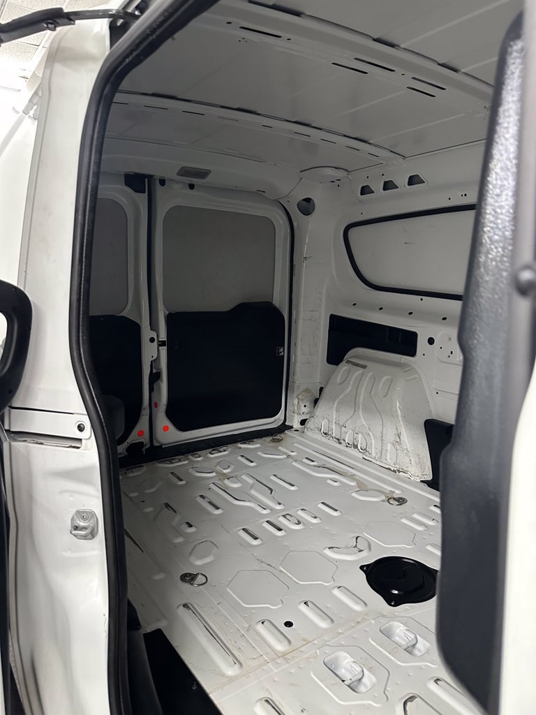 Used 2022 RAM ProMaster City Tradesman FWD image 30