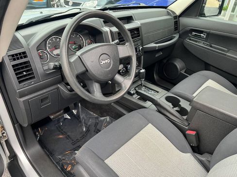 Used 2010 Jeep Liberty Sport w/ Popular Equipment Group image 19