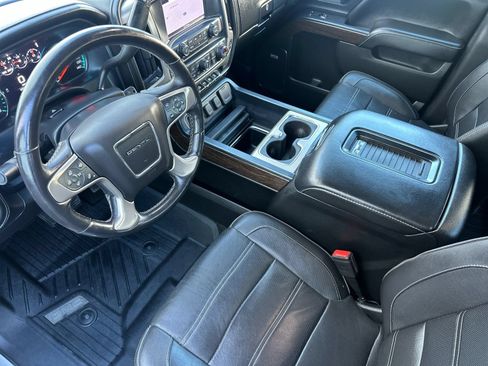 Used 2017 GMC Sierra 1500 Denali AWD/4WD image 10