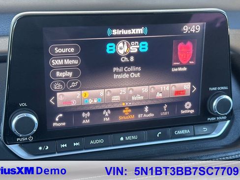 Used 2025 Nissan Rogue SV AWD/4WD image 28