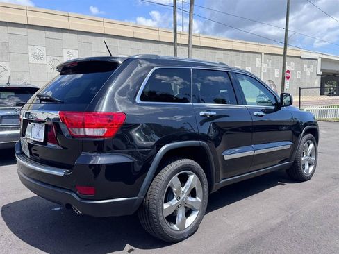 Used 2013 Jeep Grand Cherokee Overland RWD image 9