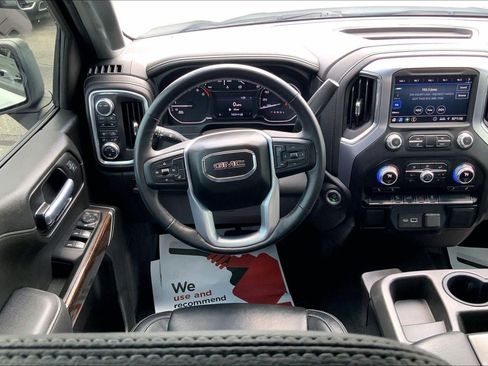 Used 2022 GMC Sierra 1500 Elevation w/ X31 Off-Road Package AWD/4WD image 5