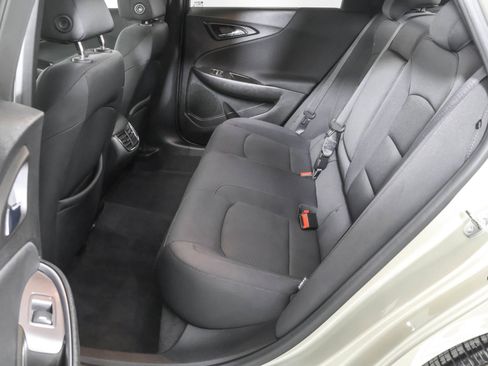 Used 2016 Chevrolet Malibu LT image 33