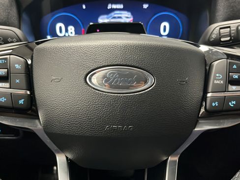 Used 2025 Ford Explorer Platinum w/ LUX Leather Package AWD/4WD image 17