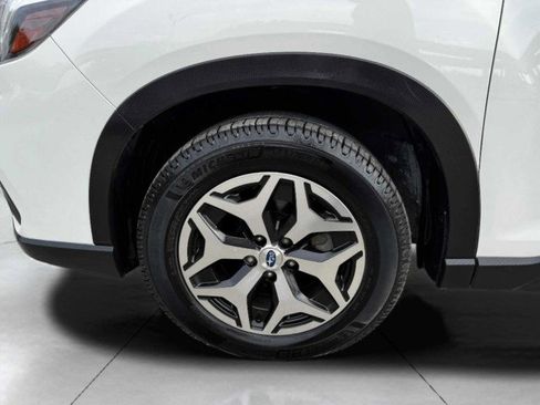 Used 2020 Subaru Forester Premium image 60