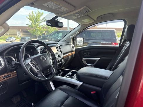 Certified 2018 Nissan Titan SL AWD/4WD image 5