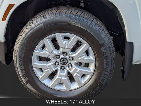 Certified 2023 Nissan Frontier SV w/ Technology Package RWD image 11
