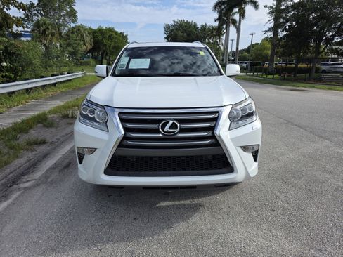 Used 2019 Lexus GX 460 Premium AWD/4WD image 6
