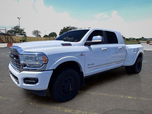 Used 2020 RAM 3500 Limited w/ Max Tow Package AWD/4WD image 5
