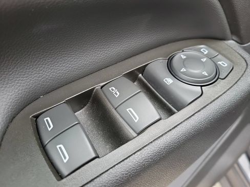Used 2023 Chevrolet Equinox LT AWD/4WD image 17