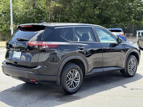 Certified 2024 Nissan Rogue S FWD image 5