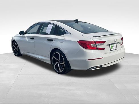Used 2018 Honda Accord Sport image 6