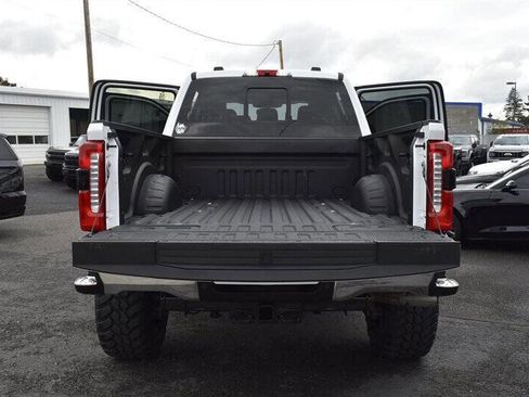 Used 2023 Ford F250 Lariat w/ FX4 Off-Road Package image 33