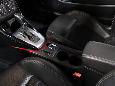 Used 2016 Buick Cascada Premium image 42