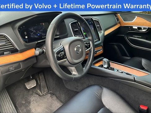 Used 2023 Volvo XC90 B5 Plus w/ Protection Package Premier image 17