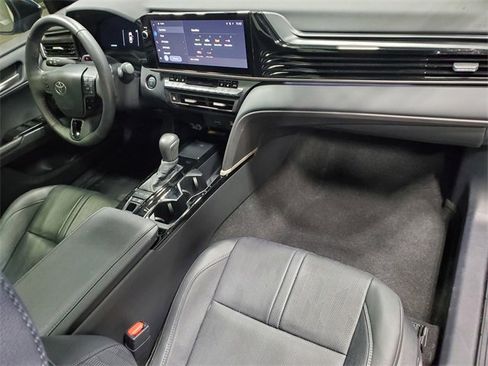 Used 2025 Toyota Camry XSE image 16