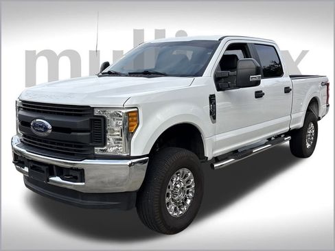 Used 2017 Ford F250 XL w/ Power Equipment Group image 13