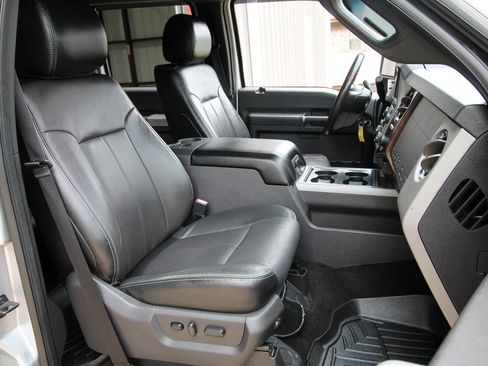Used 2015 Ford F350 Lariat AWD/4WD image 40