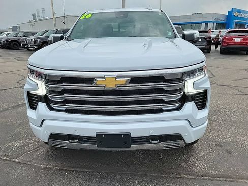 Used 2026 Chevrolet Silverado 1500 High Country w/ High Country Premium Package AWD/4WD image 2