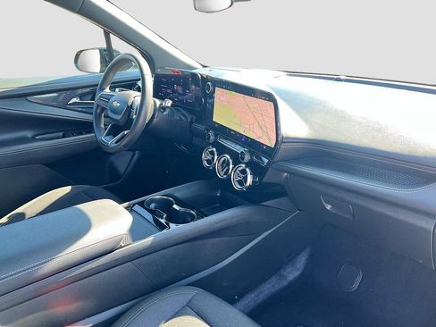 Used 2025 Chevrolet Blazer EV LT FWD image 27