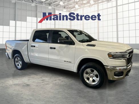 Used 2025 RAM 1500 Lone Star AWD/4WD image 7
