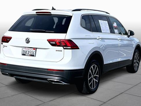 Used 2019 Volkswagen Tiguan SE image 12