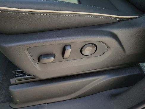 New 2026 GMC Yukon Elevation w/ Elevation Premium Package image 24