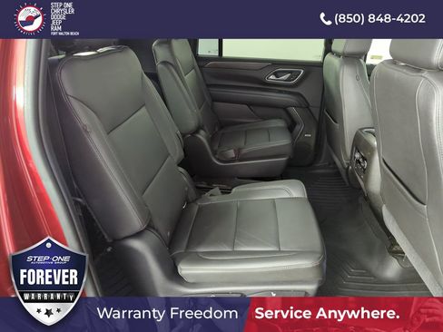 Used 2021 Chevrolet Suburban LT AWD/4WD image 33