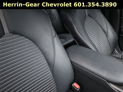 Used 2024 Toyota Camry SE image 26