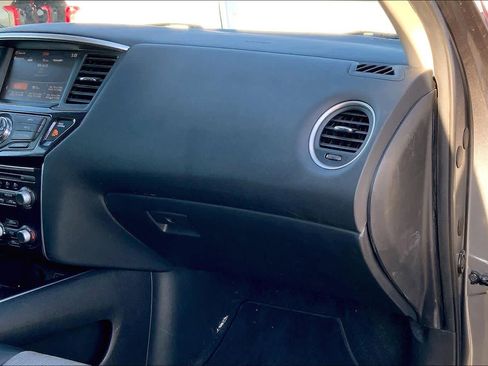 Used 2020 Nissan Pathfinder SV w/ Rock Creek Edition image 19