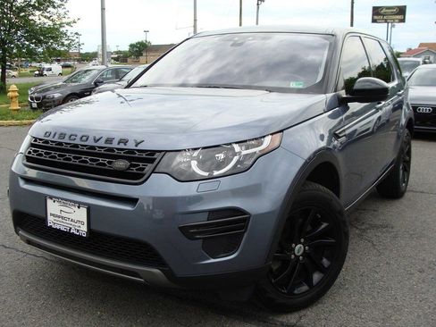 Used 2018 Land Rover Discovery Sport SE image 3