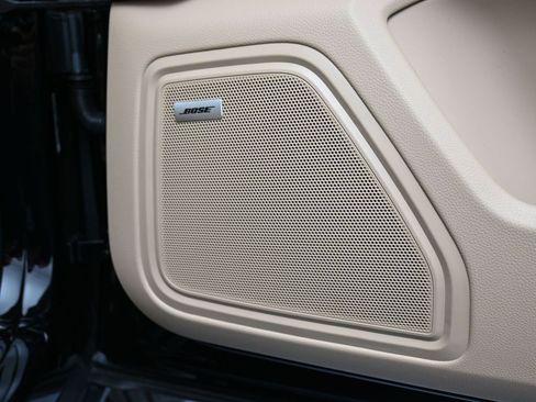 New 2026 Porsche Macan image 30