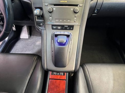 Used 2010 Lexus HS 250h Premium image 18