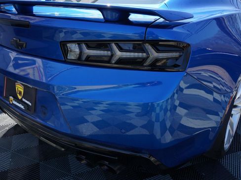 Used 2017 Chevrolet Camaro SS image 89