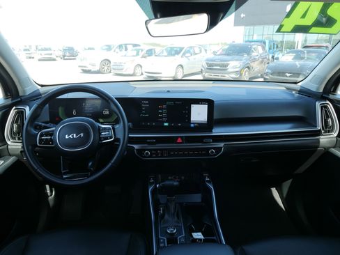 Certified 2024 Kia Sorento S image 19