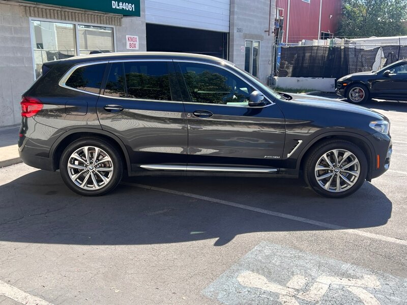 Used 2018 BMW X3 xDrive30i w/ Convenience Package AWD/4WD image 8