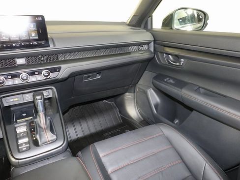 Used 2025 Honda CR-V Sport-L image 11