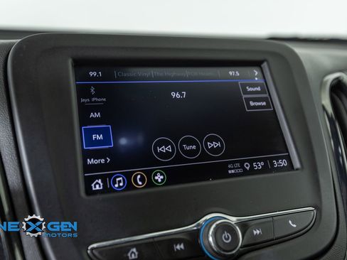 Used 2023 Chevrolet Equinox RS FWD image 17