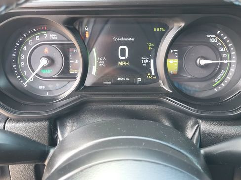 Used 2024 Jeep Wrangler Unlimited Rubicon 4xe AWD/4WD image 16