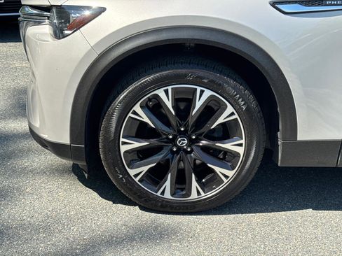 Used 2024 MAZDA CX-90 Plug-In Hybrid w/ Premium Pkg AWD/4WD image 11