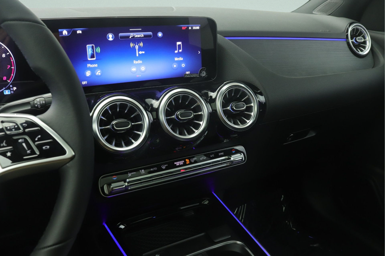 New 2026 Mercedes-Benz GLA 250 image 5