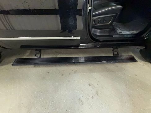 Used 2025 RAM 1500 Limited image 25