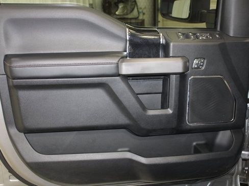 Used 2020 Ford F250 Platinum w/ FX4 Off-Road Package image 9