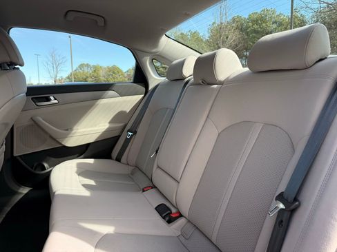 Used 2017 Hyundai Sonata SE image 27