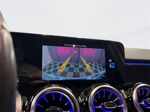 Certified 2022 Mercedes-Benz GLB 250 4MATIC image 29