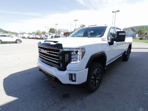 Used 2023 GMC Sierra 3500 AT4 w/ AT4 Premium Plus Package image 10