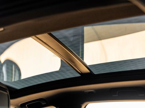 Certified 2026 Porsche Macan AWD/4WD image 26